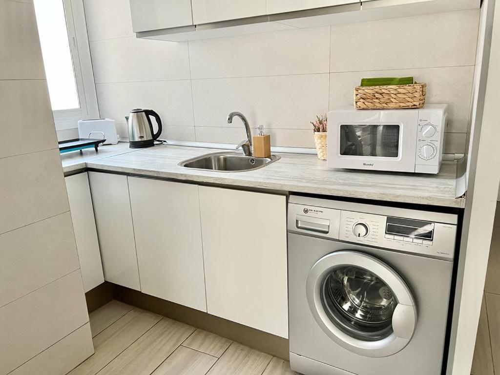 Acogedor Apartamento Cerca De La Playa Apartment Valencia Luaran gambar